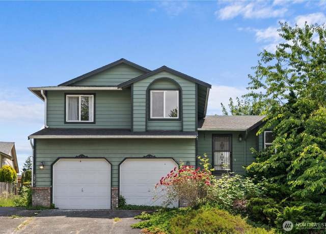 Property at 6916 54th Pl NE, Marysville, WA 98270, 3 beds, 2.5 baths