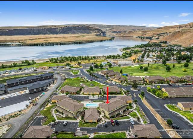 Property at 9112 Blue Heron Ln NW Unit A65, Quincy, WA 98848, 3 beds, 2 baths