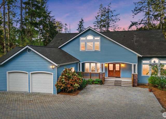 Property at 161 E Heron Cv, Shelton, WA 98584, 5 beds, 4.5 baths