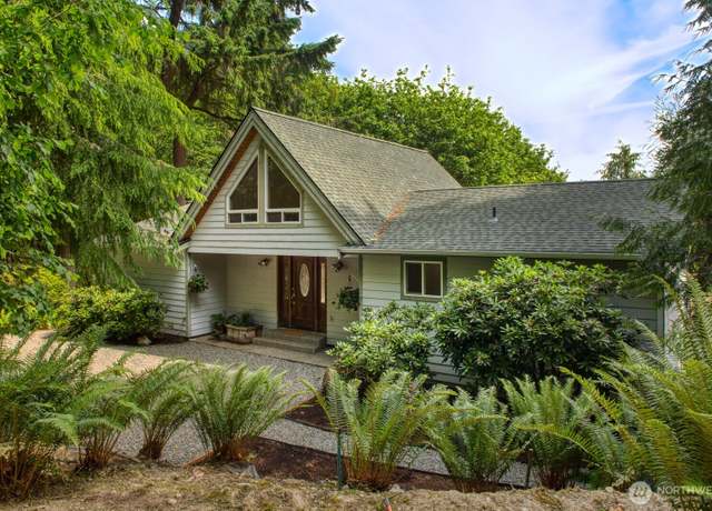 Property at 8917 SE McBreen Ln, Port Orchard, WA 98367, 3 beds, 3 baths