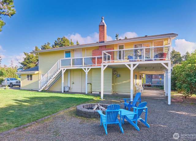 Property at 29411 K Ln, Ocean Park, WA 98640, 2 beds, 2 baths