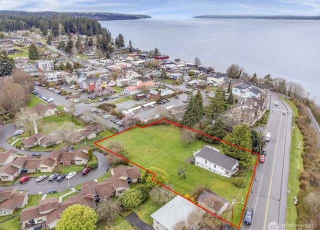 Property at 249 Cascade Ave, Langley, WA 98260, 3 beds, 1 bath