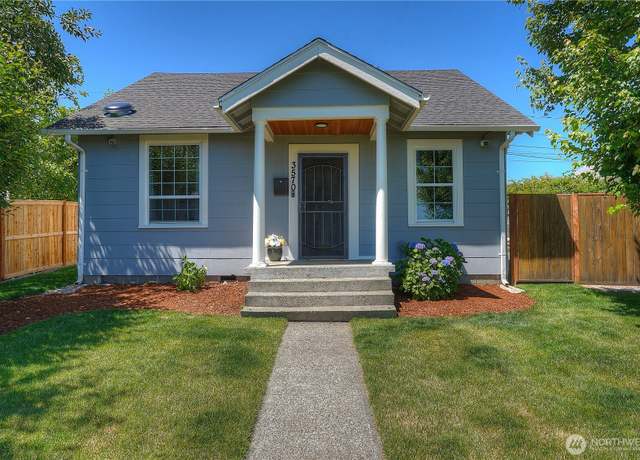 Property at 3570 E L St, Tacoma, WA 98404, 3 beds, 1.5 baths