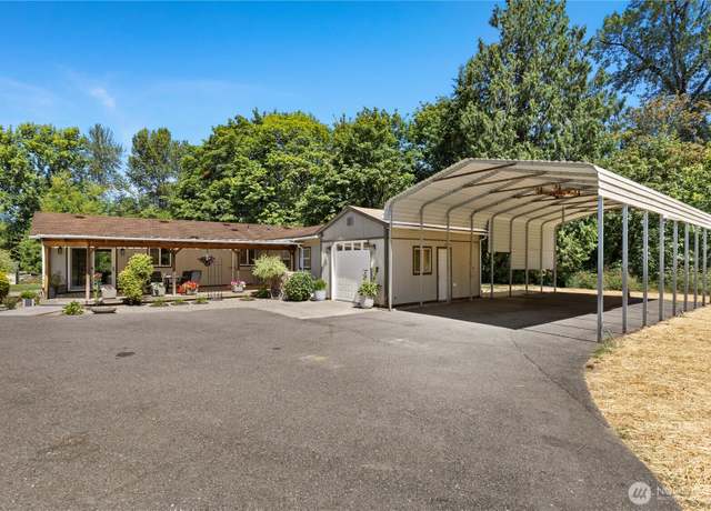 Property at 14447 SE 208th St, Kent, WA 98042, 3 beds, 2 baths