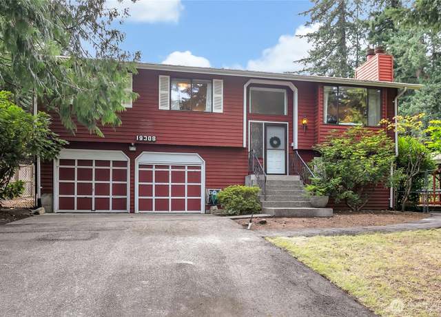Property at 19308 78th St E, Bonney Lake, WA 98391, 3 beds, 3 baths