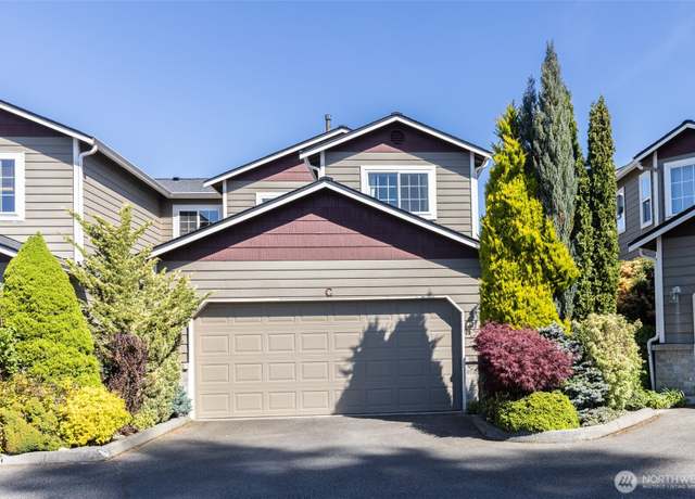Property at 805 W Main St Unit C, Monroe, WA 98272, 2 beds, 2.5 baths