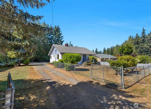 Property at 5316 East Dr, Everett, WA 98203, 3 beds, 2 baths