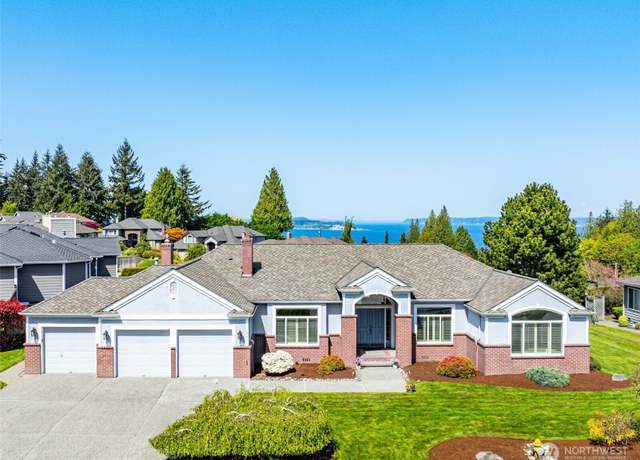 Property at 2431 56th St SW, Everett, WA 98203, 3 beds, 3.5 baths