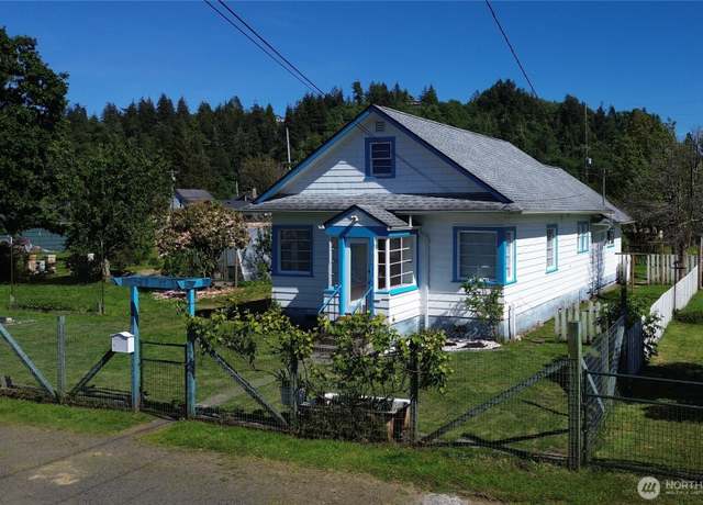 Property at 1015 Randall St, Aberdeen, WA 98520, 2 beds, 1 bath