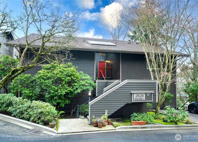Property at 2628 4th Ave N #306, Seattle, WA 98109, 3 beds, 2 baths