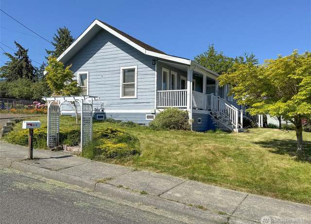 Property at 3018 S Peabody St, Port Angeles, WA 98362, 2 beds, 1 bath