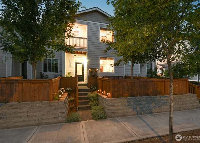 Property at 15328 NE 70th St, Vancouver, WA 98682, 3 beds, 2.5 baths