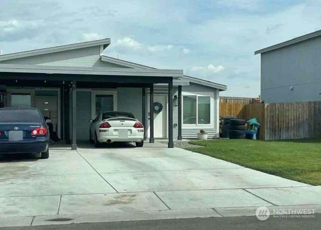 Property at 2409 Ronan St, Pasco, WA 99301, 3 beds, 2 baths