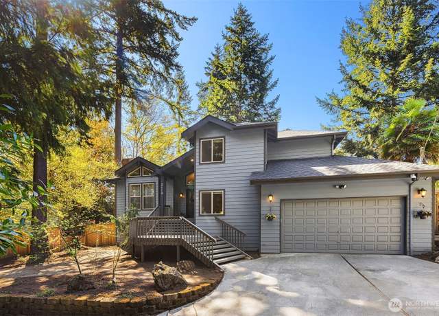 Property at 2119 SW 162nd Ct, Burien, WA 98166, 6 beds, 3 baths