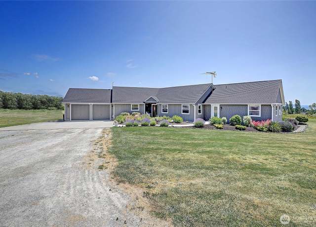 Property at 1010 Mallard Ln, Camano Island, WA 98282, 3 beds, 4 baths