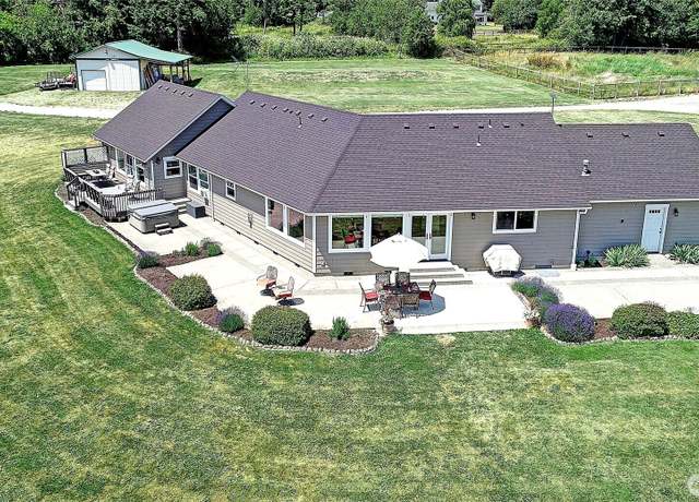 Property at 1010 Mallard Ln, Camano Island, WA 98282, 3 beds, 4 baths