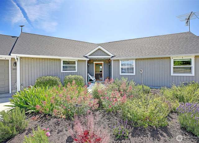 Property at 1010 Mallard Ln, Camano Island, WA 98282, 3 beds, 4 baths