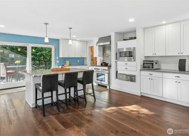 Property at 5133 S Lucile St, Seattle, WA 98118, 3 beds, 3.5 baths