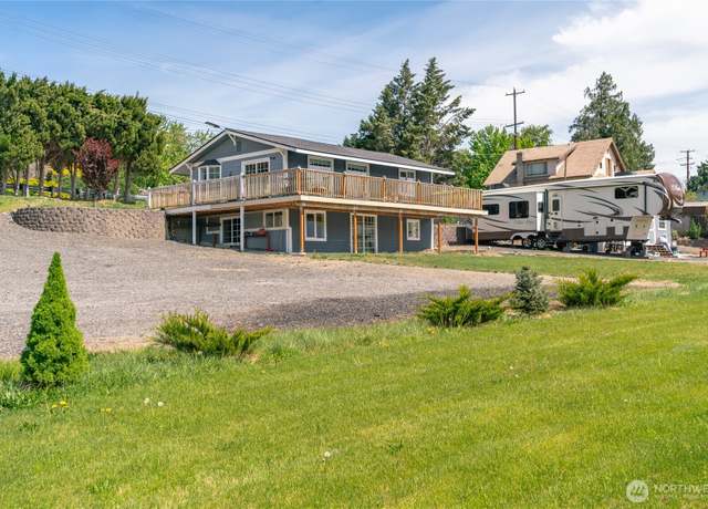 Property at 2440 Rock Island Rd, East Wenatchee, WA 98802, 3 beds, 2 baths