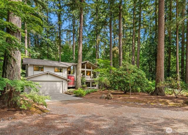 Property at 15708 NE 164th St, Woodinville, WA 98072, 4 beds, 3 baths