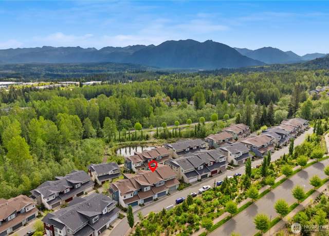 Property at 34324 SE Groshell St, Snoqualmie, WA 98065, 3 beds, 3.5 baths