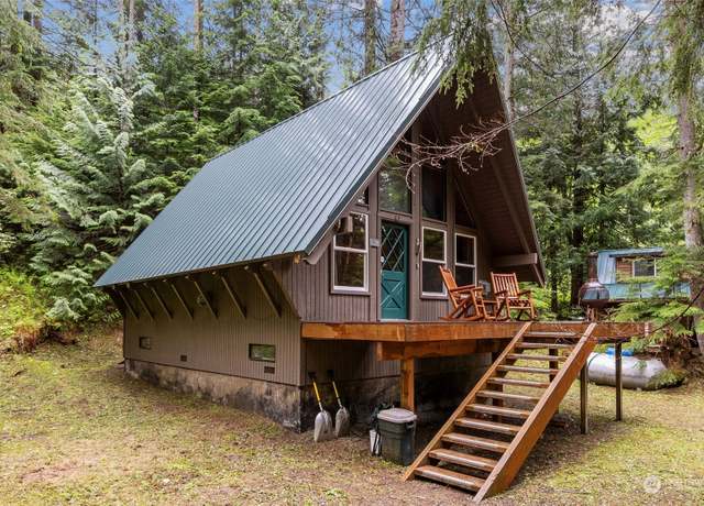 Property at 86919 NE 122nd St, Skykomish, WA 98288, 2 beds, 1.5 baths