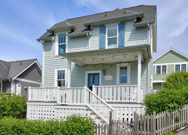 Property at 32 Madison Ln, Pacific Beach, WA 98571, 2 beds, 1.5 baths