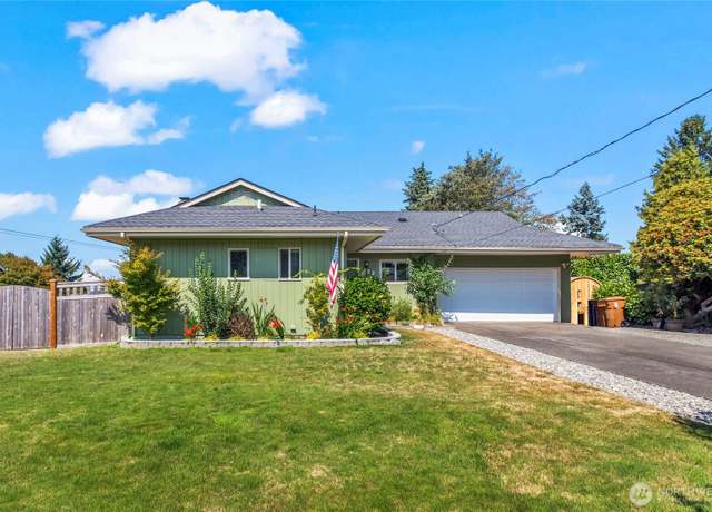 Property at 1122 N Skyline Dr, Tacoma, WA 98406, 4 beds, 2 baths