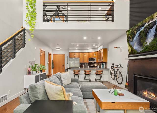Property at 1605 E Pike St #201, Seattle, WA 98122, 1 bed, 1.5 baths