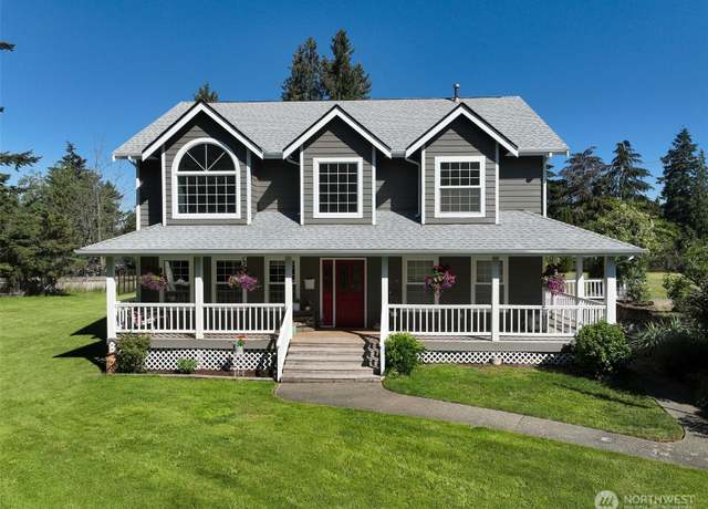 Property at 10410 152nd St E, Puyallup, WA 98374, 4 beds, 2.5 baths