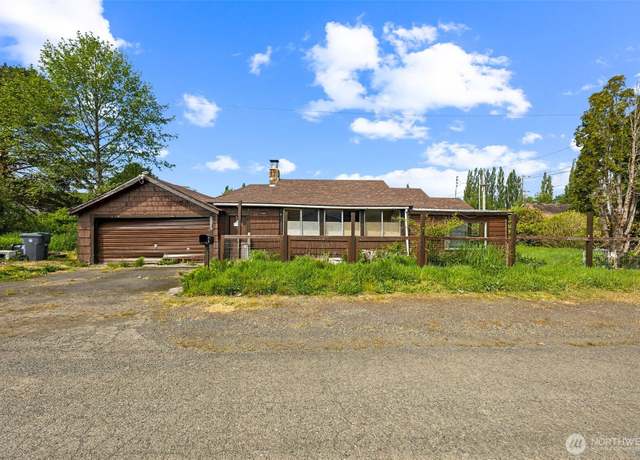 Property at 1111 division St, Hoquiam, WA 98550, 2 beds, 1 bath