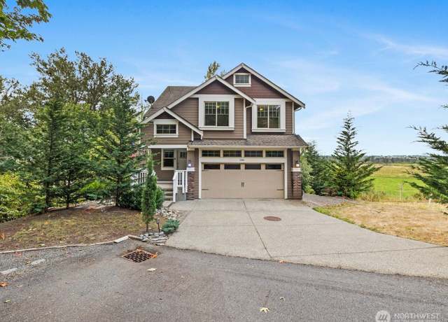 Property at 1008 76th Ave NE, Lake Stevens, WA 98258, 4 beds, 4 baths