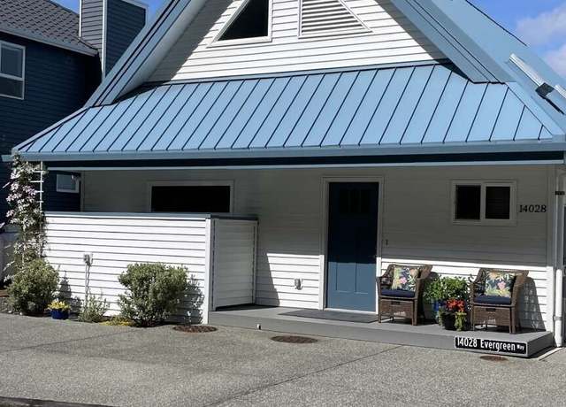 Property at 14028 Evergreen Way, Stanwood, WA 98292, 3 beds, 1.5 baths