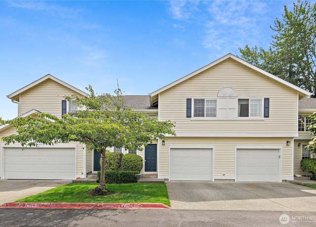 Property at 927 132nd St SW Unit B2, Everett, WA 98204, 3 beds, 2.5 baths