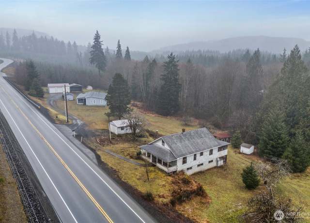 Property at 6040 W Cloquallum Rd, Shelton, WA 98584, 3 beds, 2 baths