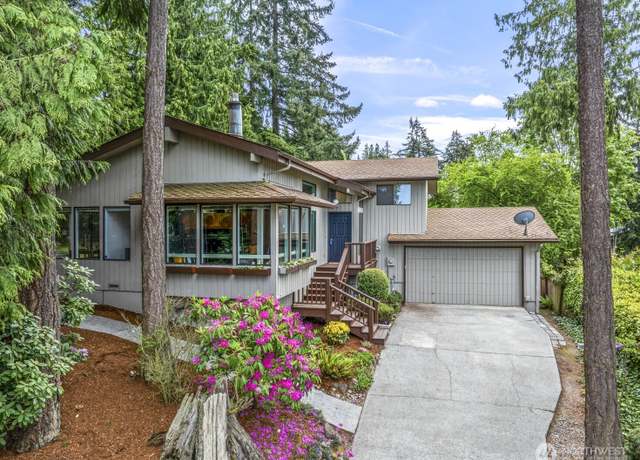 Property at 8019 48th Pl W, Mukilteo, WA 98275, 4 beds, 2.5 baths