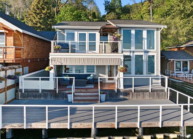 Property at 5314 Marine View Dr, Tacoma, WA 98422, 3 beds, 3 baths