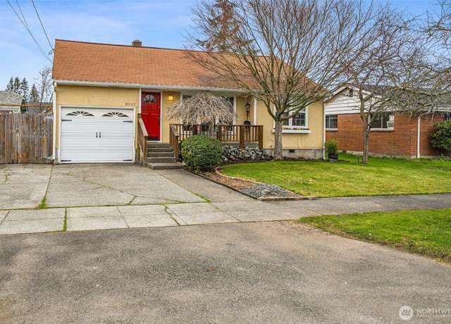 Property at 2017 Neilson Ave, Enumclaw, WA 98022, 3 beds, 1 bath
