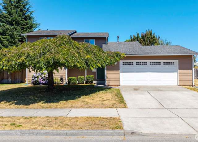 Property at 1211 E Gilkey Rd, Burlington, WA 98233, 5 beds, 2.5 baths