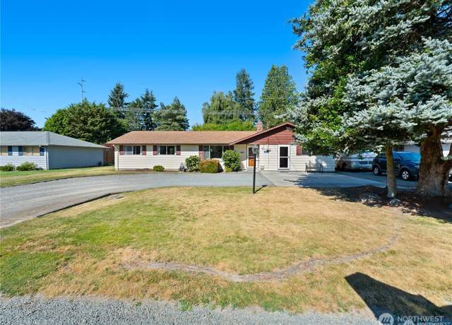 Property at 1205 S Walnut St, Burlington, WA 98233, 4 beds, 2 baths