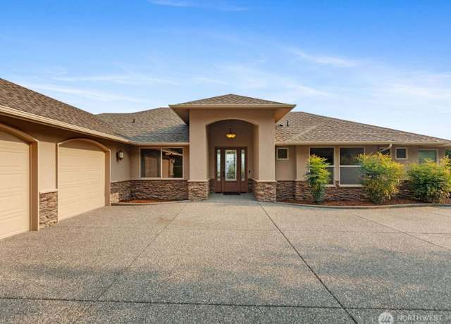 Property at 857 Tinas Coma Ln, Burlington, WA 98233, 4 beds, 2.5 baths