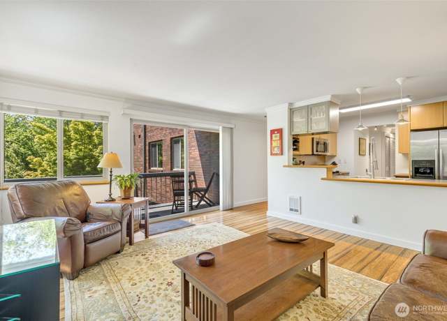 Property at 732 11th Ave E #202, Seattle, WA 98102, 2 beds, 1 bath