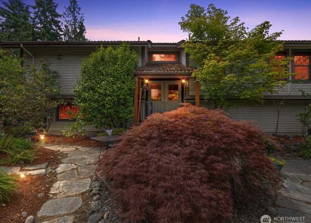 Property at 3310 102nd Pl SE, Everett, WA 98208, 3 beds, 3 baths