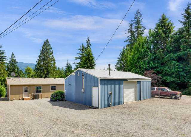 Property at 582 Summit Pl, Sedro Woolley, WA 98284, 2 beds, 3 baths