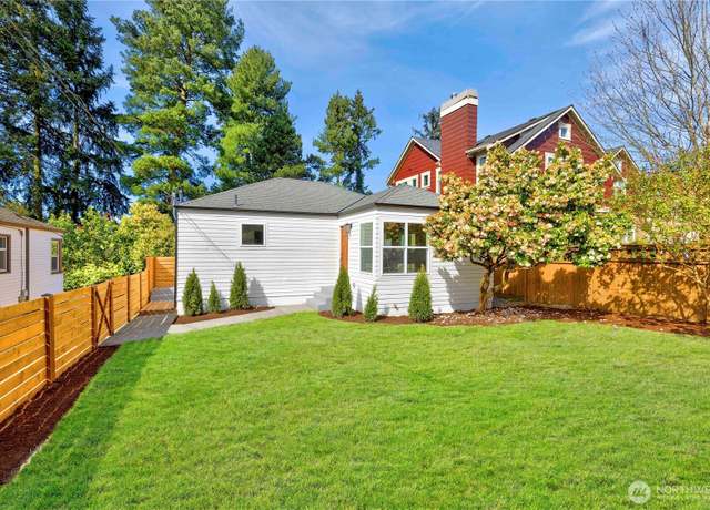 Property at 828 NE 95th St, Seattle, WA 98115, 3 beds, 2.5 baths