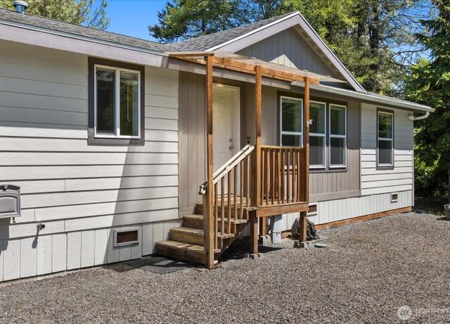 Property at 815 124th St SW #140, Everett, WA 98204, 3 beds, 2 baths