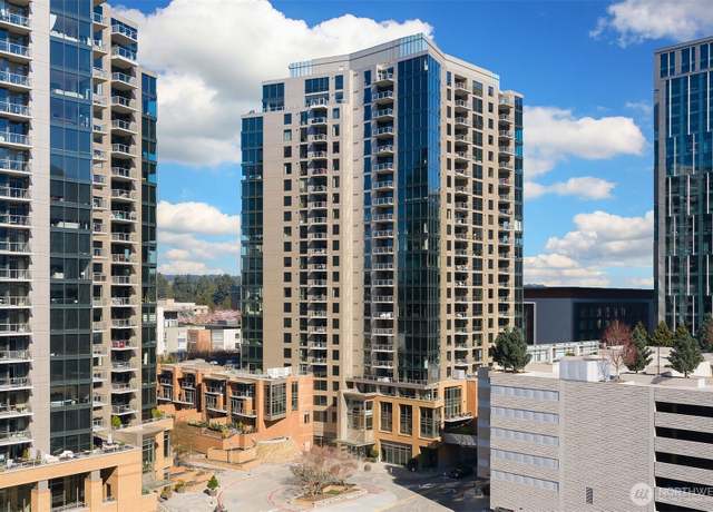 Property at 10650 NE 9th Pl, Bellevue, WA 98004, 3 beds, 2 baths