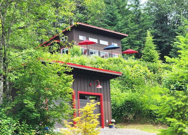 Property at 35333 Patriot Ln, Mount Vernon, WA 98274, 2 beds, 2 baths