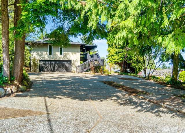 Property at 7331 Heather Way, Everett, WA 98203, 3 beds, 3 baths