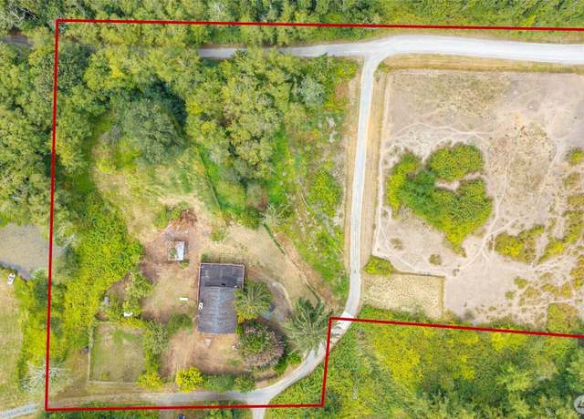 Property at 5956 Buttram Ln, Anacortes, WA 98221, 3 beds, 2.5 baths